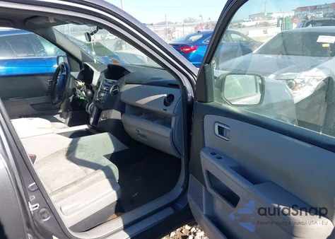 2013 Honda Pilot Lx z USA, uszkodzony, nr VIN 5FNYF3H25DB038131